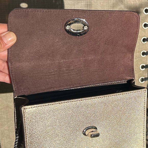 Coach Bowery crossbody. Gold with silver hardware and chain. VGC - Picture 10 of 15